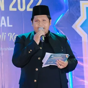 Aidil - Guru mengaji - 