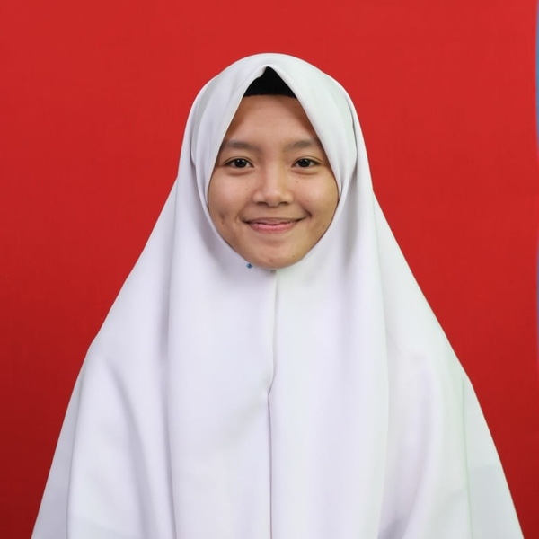Alumini pondok pesantren dan sekarang sedang menempuh pendidikan di Universitas Muhammadiyah Yogyakarta dengan Progam Studi Pendidikan Agama Islam