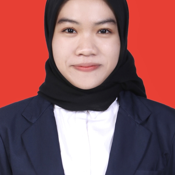 Lulusan s1 Bahasa dan sastra arab Universitas Islam Negeri Sunan Gunung djati Bandung, dan memiliki pengalaman sebagai tenaga kependidikan