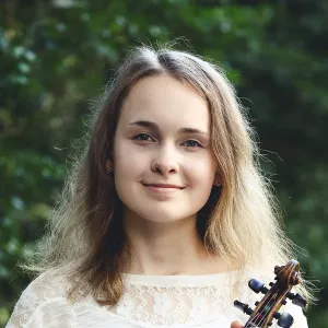 Emma - pianolärare - Solna