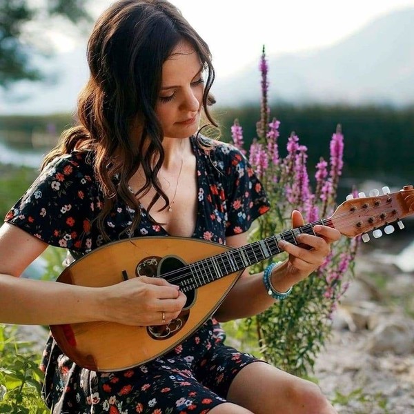 Annalisa - Insegnante di mandolino - Brescia