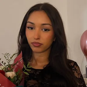 Aya - Prof d'anglais - Metz
