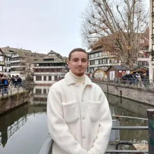 Eden - Prof de maths - Villeneuve-d'Ascq