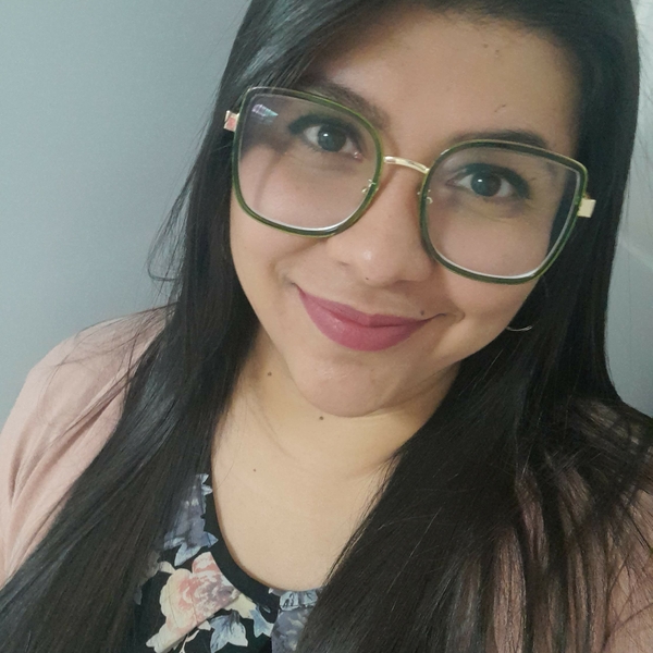Graduate as bilingual secretary, excellent writing, listening, bocavulary, and helpfull with people