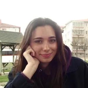 Rüveyda - Matematik öğretmeni - 