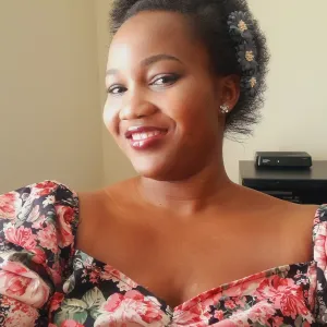 Theresa - English tutor - Emalahleni