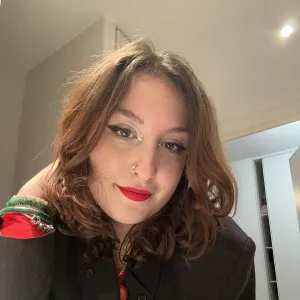 Solyne - Prof de français - Bron