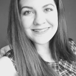 Laura - School English Tutor - Kingswood