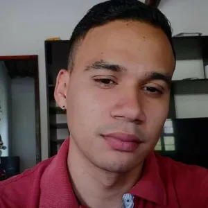 Alejandro - profesor de economía - Girardota