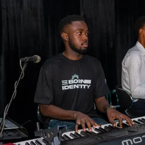 Ginga - Piano tutor - London