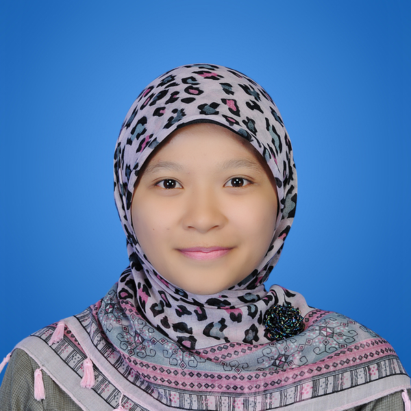 Lulusan S-2 Pendidikan Kimia Universitas Negeri Padang.  Sudah berpengalaman mengajar kimia lebih dari 10 tahun.