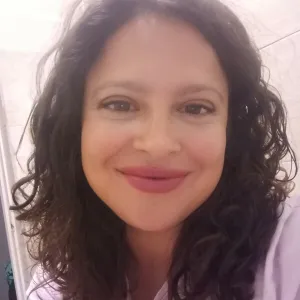 Lorena - Profesor de matemática - La Cruz