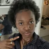 Nawel - Prof d'anglais - Bezons