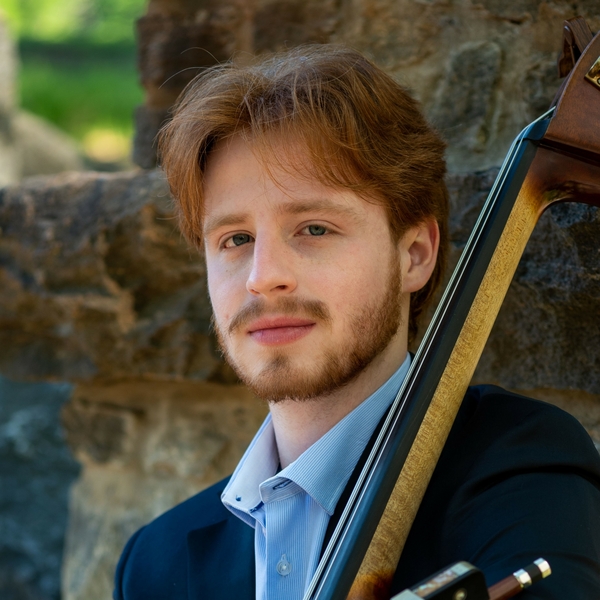 Classical Double Bassist attending Manhattan School of Music with 9 years of experience offering remote private lessons and musical training.