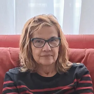 Helena - Prof de desenvolvimento pessoal - Porto