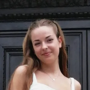 Victoria - German teacher - La Malbaie