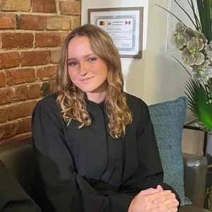 Noa - Prof de droit - Bordeaux