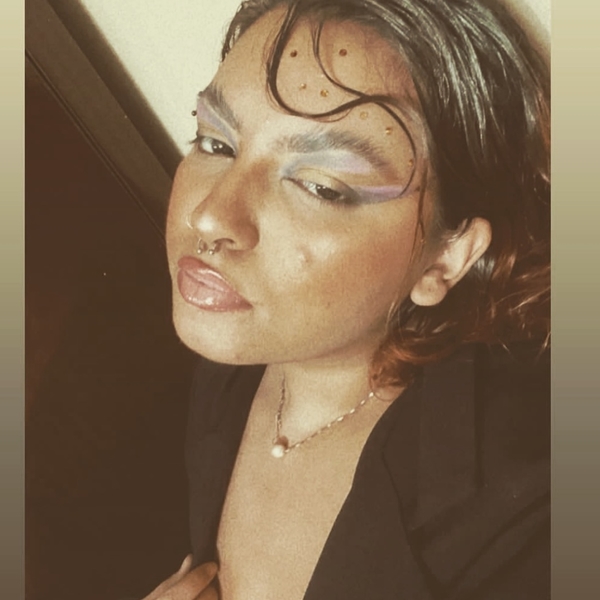 Experienced Makeup Artist  with a passion for turning the simplest looks into stunning creations. Highly skilled in speed, precision, subtlety, delicacy, and finesse.