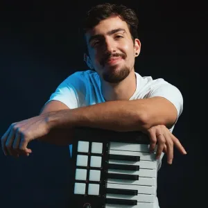 Gabriel - Prof de piano - São Paulo