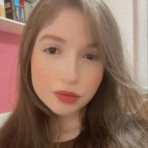 Carolina - Professor de direito civil - São Paulo