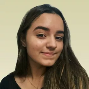 Livia - Prof de programação - Aquiraz
