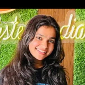 Aqsa - History tutor - Shahjahanpur