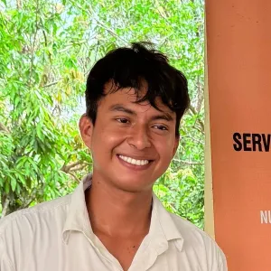 Daniel - Profe de biología - Iquitos