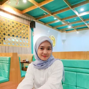 Aulia - Guru bahasa inggris - Lampung