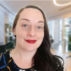 Sarah - Human resource management tutor - Cardiff