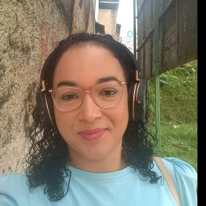 Juliana - Prof de história - João Monlevade