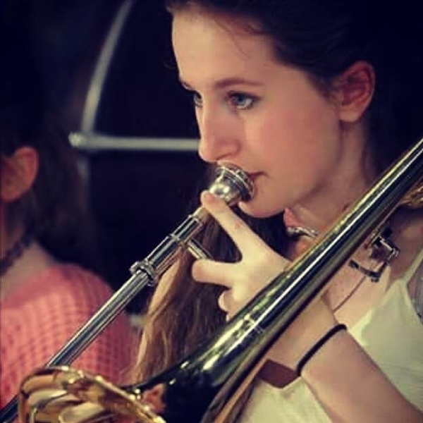 Etudiante au Conservatoire royal de Bruxelles en Master, en trombone et euphonium dans la province du Brabant Wallon