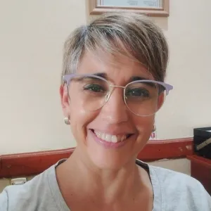 Julieta - Profesor matemática - Yerba Buena