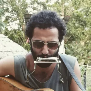 Metin - Gitar öğretmeni - 