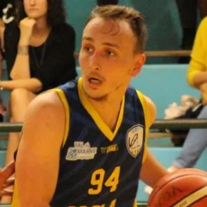 Roms - Prof de basket - Saint-Maur-des-Fossés