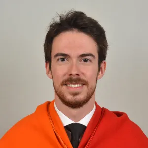 Juan - profesor de derecho civil - Madrid