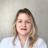 Erika - Prof de nutrição - 