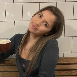 Samanta - Albanian tutor - London