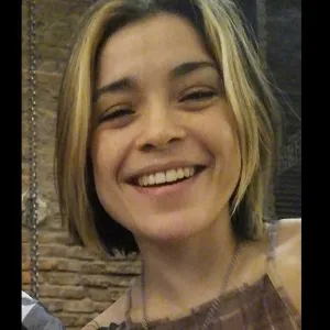 Agostina - profesor de matemáticas - Tandil