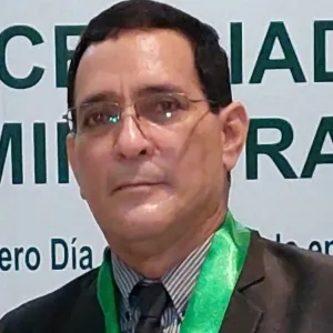 YVAN GERMAN - Profe de marketing - Iquitos