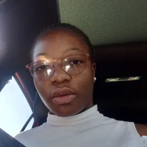 Nhlayiso - English tutor - Bloemfontein