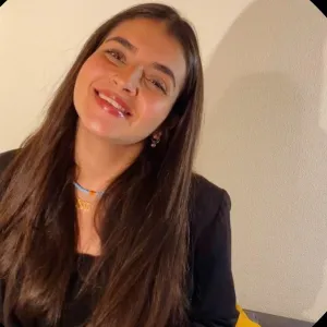 Inès - Prof de marketing - Toulouse