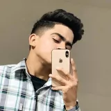 Priyanshu - Maths tutor - Chahron