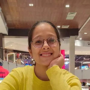 Nandini saraf - English tutor - Indore