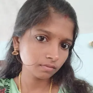 Darshana p - English tutor - Panayal