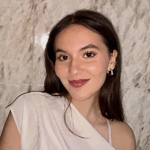 Najla - Prof d'aide aux devoirs - La Courneuve