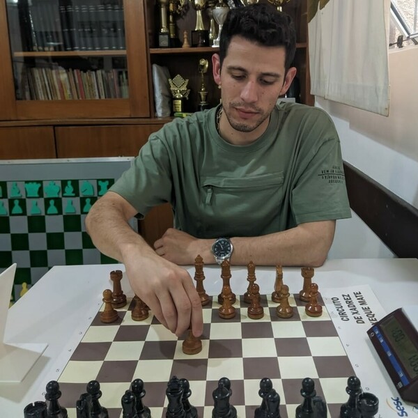 Bergson - Curitiba,Paraná: Aulas de Xadrez do Iniciante ao Avançado com  Mestre Nacional - Didática e conhecimento profundo para alavancar o seu jogo