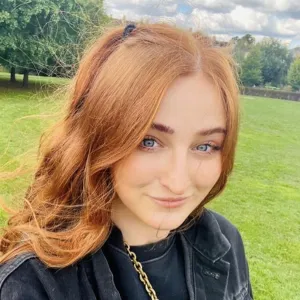 Ella - English tutor - 