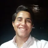 Tomás - profesor de economía - Ñuñoa