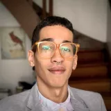 Douglas - Professor de química - 