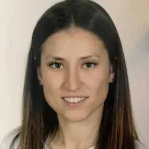 Sara Carina - Prof de alemão - Porto